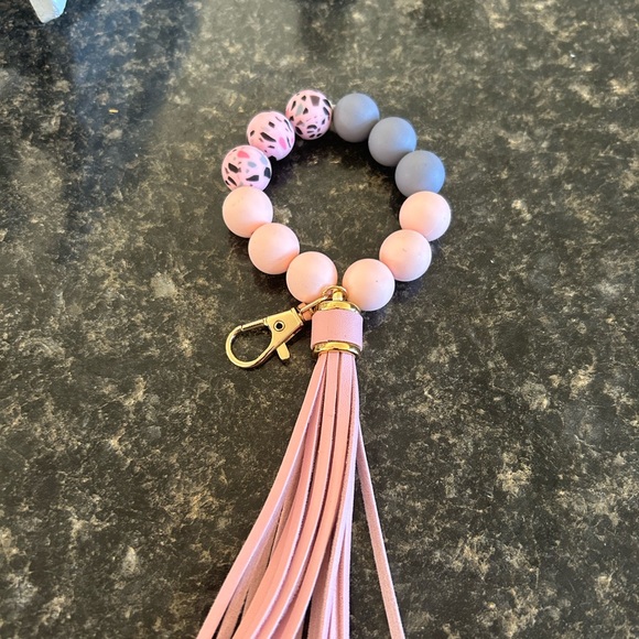 Keychain Bracelets - Picture 14 of 16